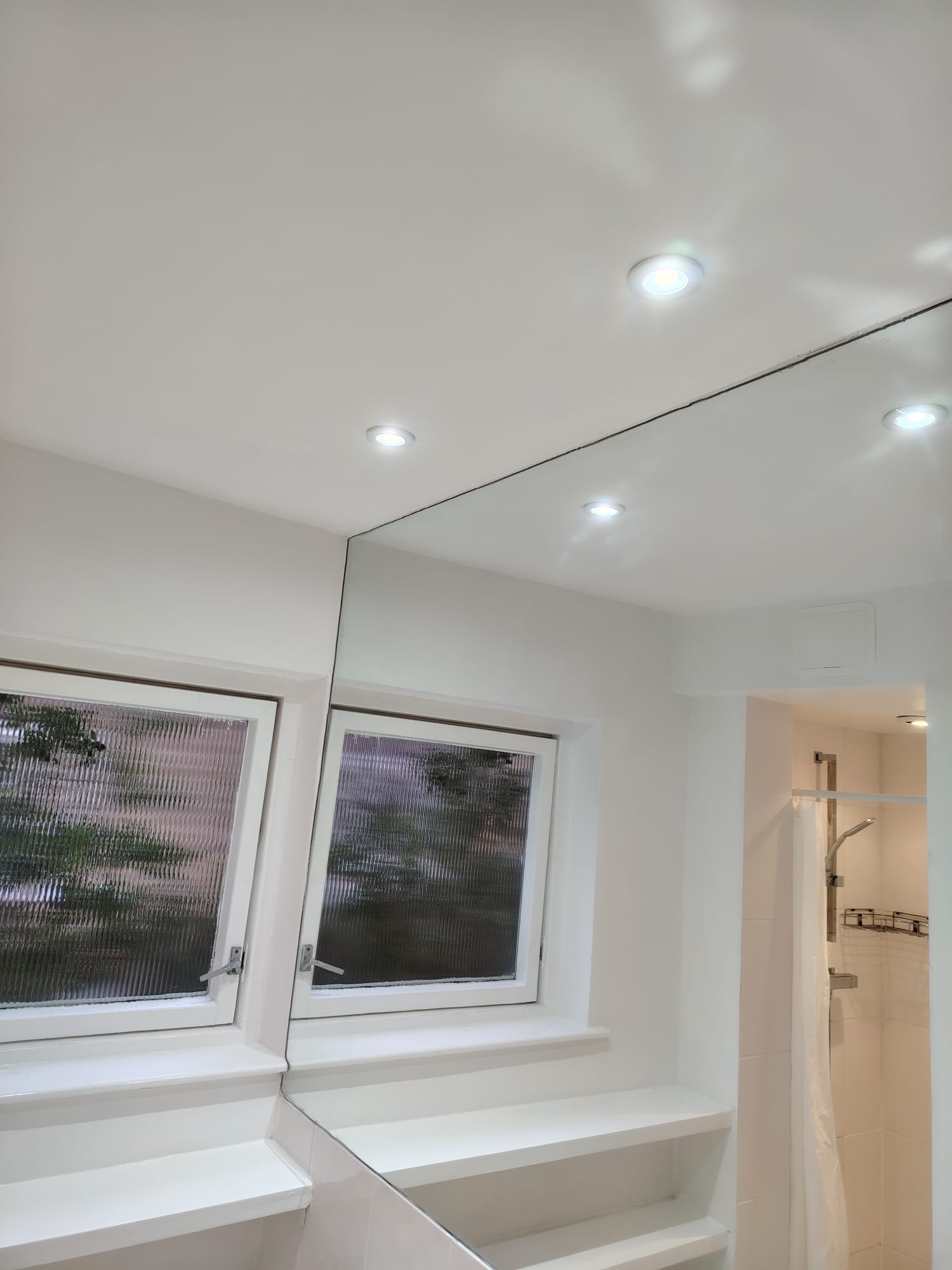 Bathroom downlight installation